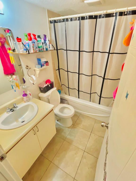 2 bedroom 1 bathroom | 3292325