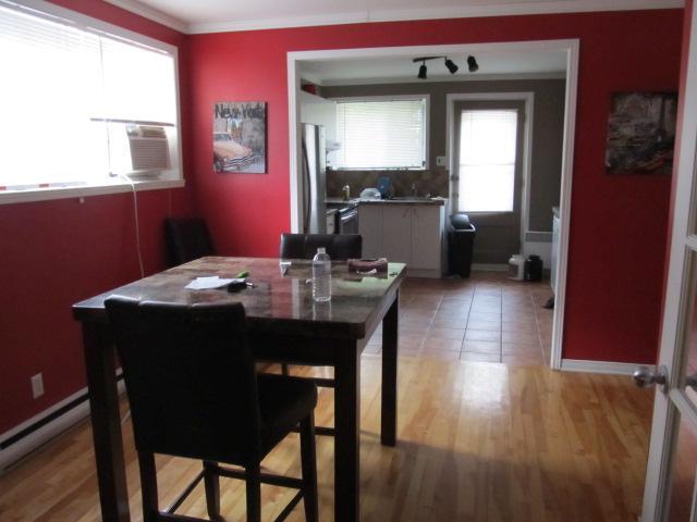 Grand 4 1/2 dans un un triplex à Longueuil. | 3292338