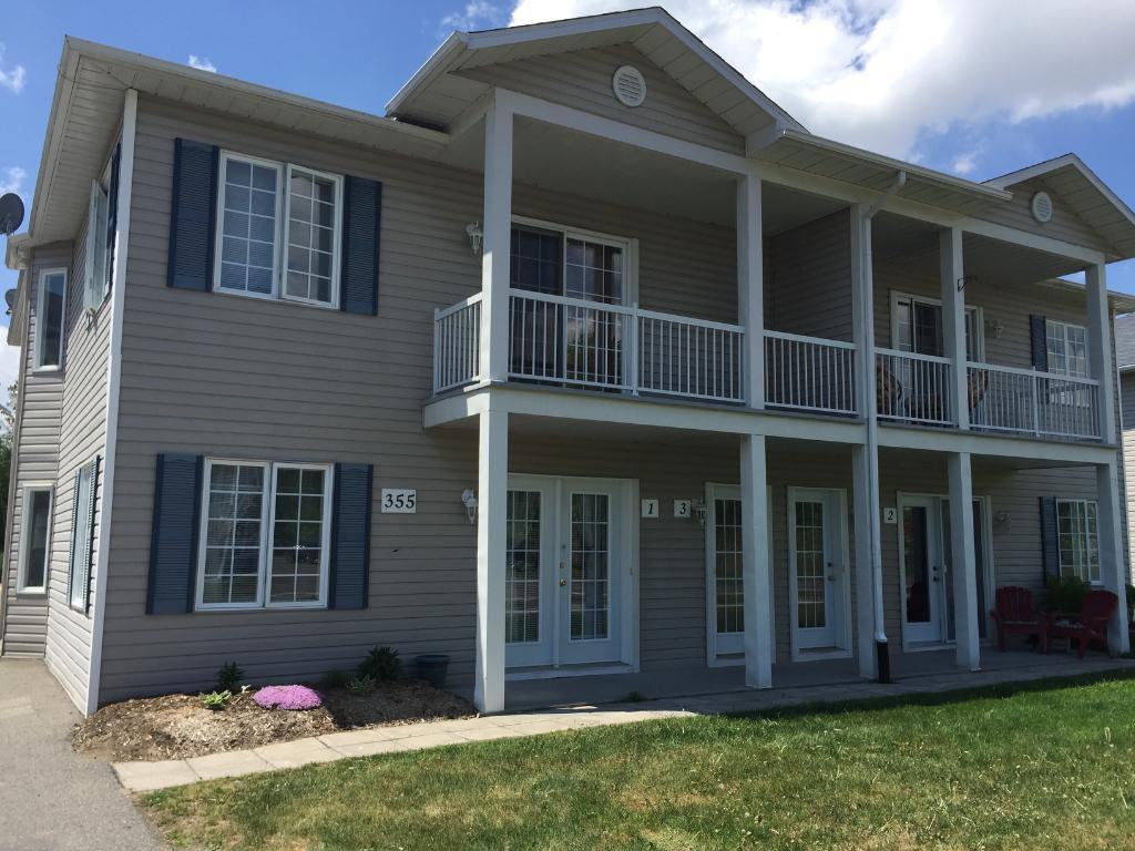 Grand 4 1/2 libre 1 août . IMPECCABLE | 3292380