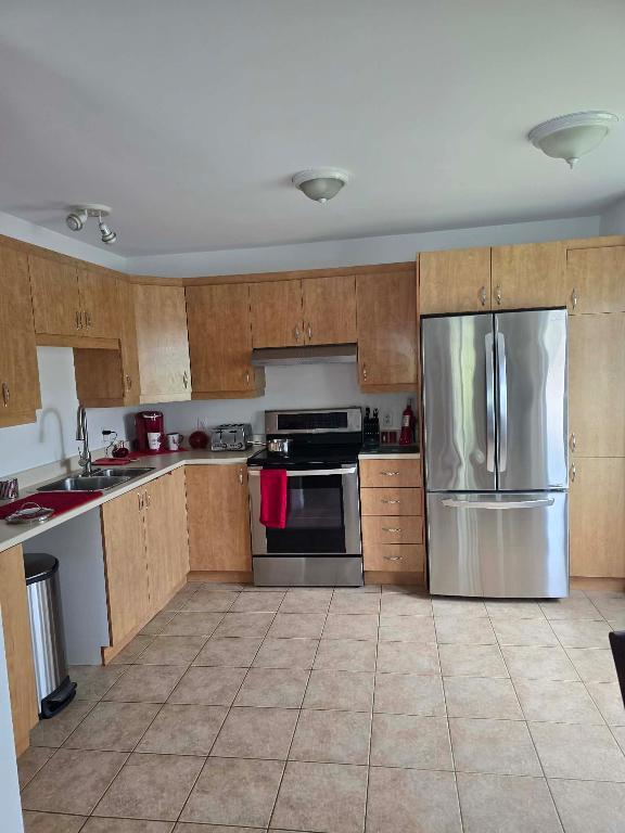 Grand 4 1/2 libre 1 août . IMPECCABLE | 3292380