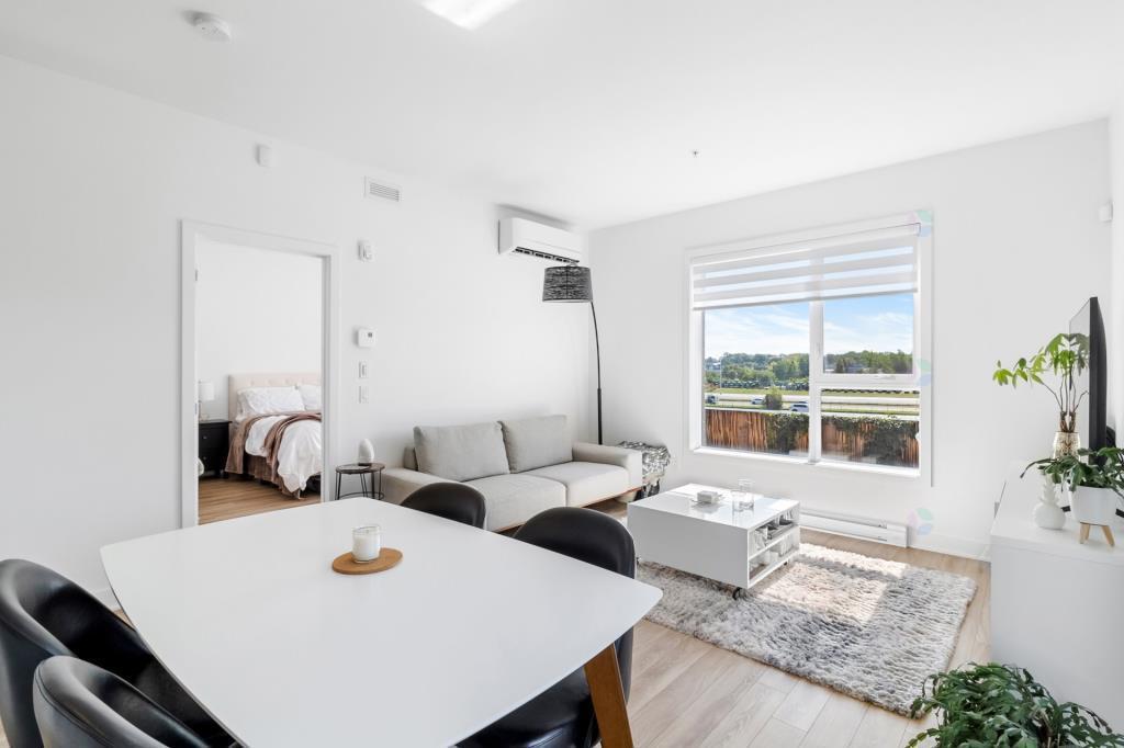 Superbe condo spacieux | 3292429