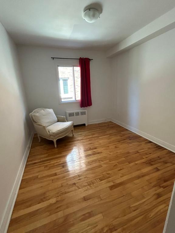 5 1/2 - quartier Villeray ( près du métro Iberville) / chauffage et électricité inclus | 3293708