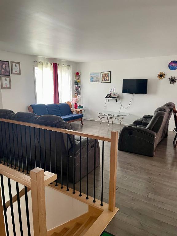 🔥 GRAND 5 1/2 À CÉDER – SAINT-DAMASE 🔥 | 3292508