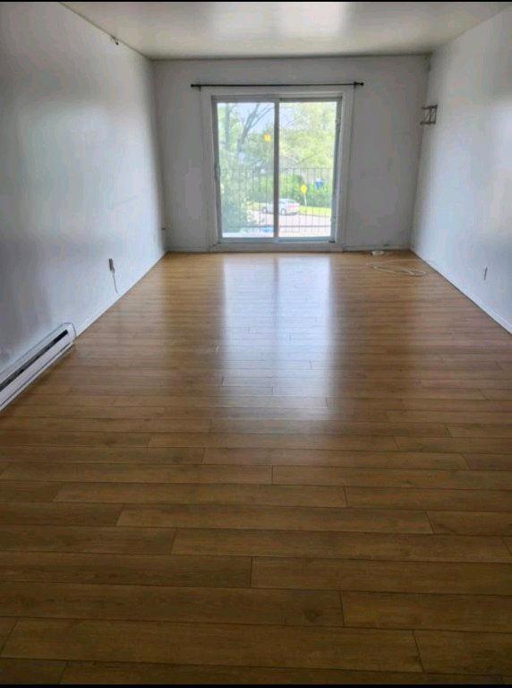 4 1/2 juillet à La Prairie Rive Sud de Montréal | 3292523