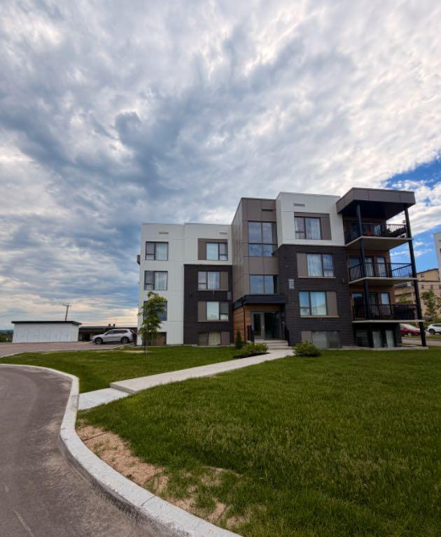 Logement 4 1/2 - Alma | 3292536