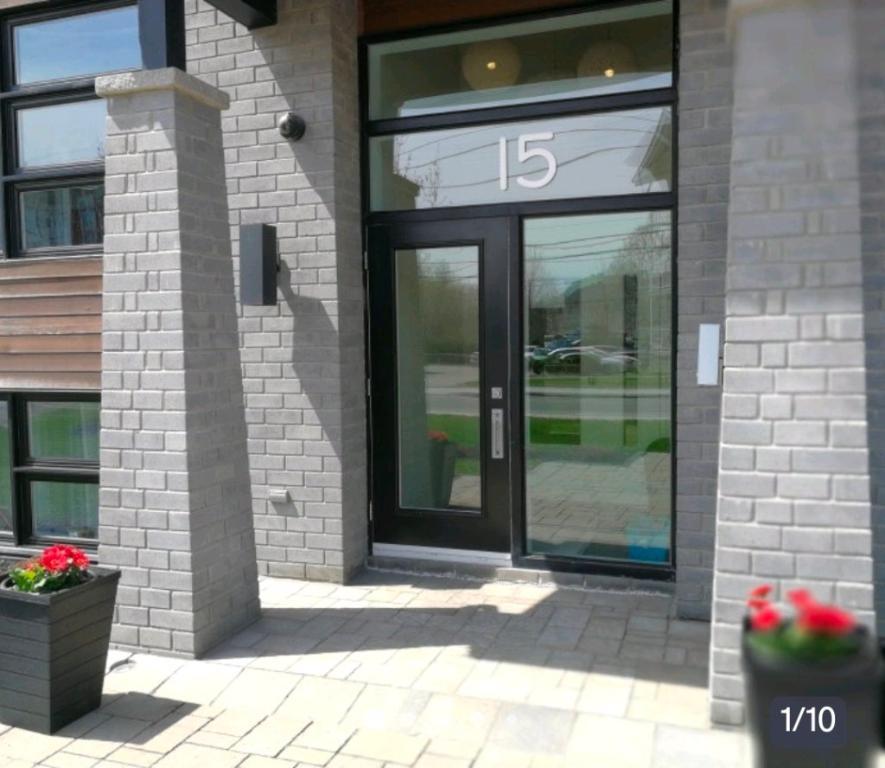 GRAND 4 1/2 À LOUER. 📍 STE-ANNE-DES-PLAINES | 3292574