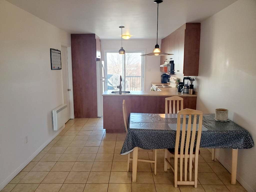 5 1/2 - RUE MONTARVILLE - LONGUEUIL | 3292587
