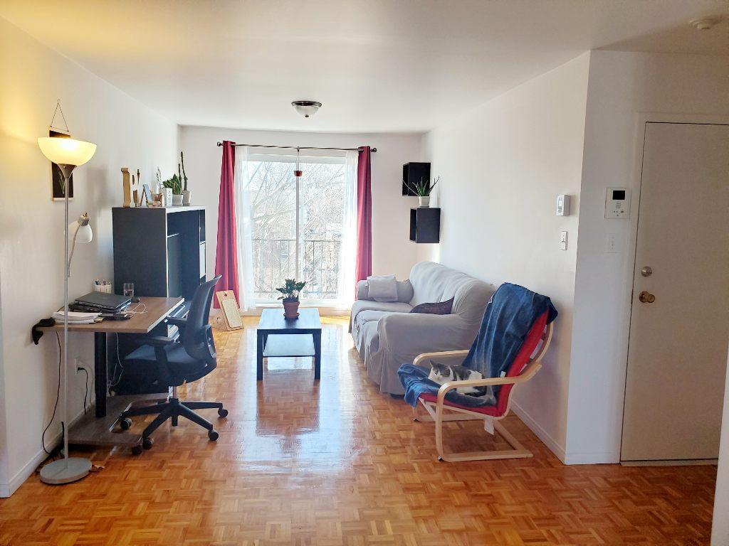 5 1/2 - RUE MONTARVILLE - LONGUEUIL | 3292587