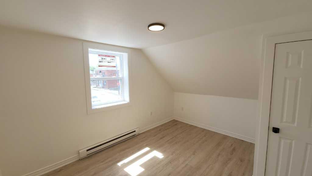 Grand 5 1/2 (maison de ville) – Salaberry-de-Valleyfield (RÉNOVÉ) | 3295296