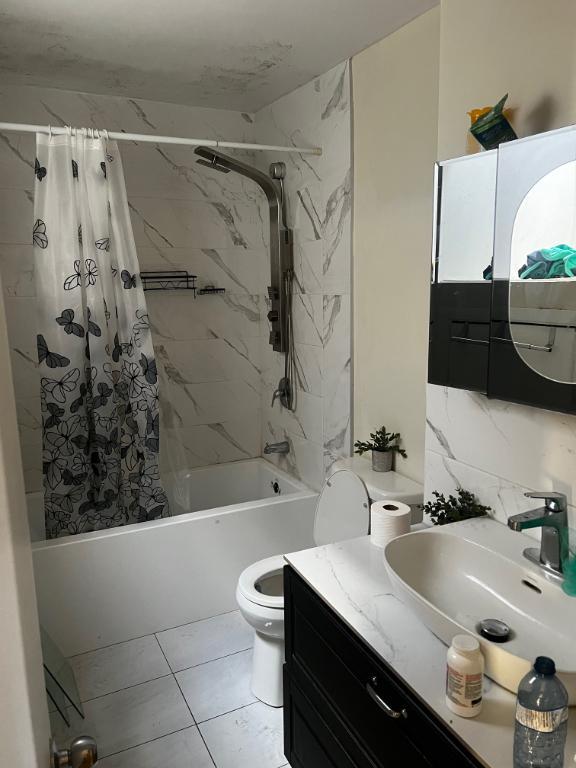 Grand 5 et demi près d'un grand parc avec piscine intérieure pour vous et votre famille | 3292684