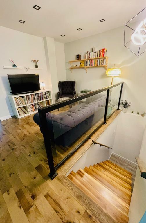 CESSION DE BAIL – SPACIEUX 7½ AVEC COUR PRIVÉE – VIEUX-ROSEMONT | 3292771