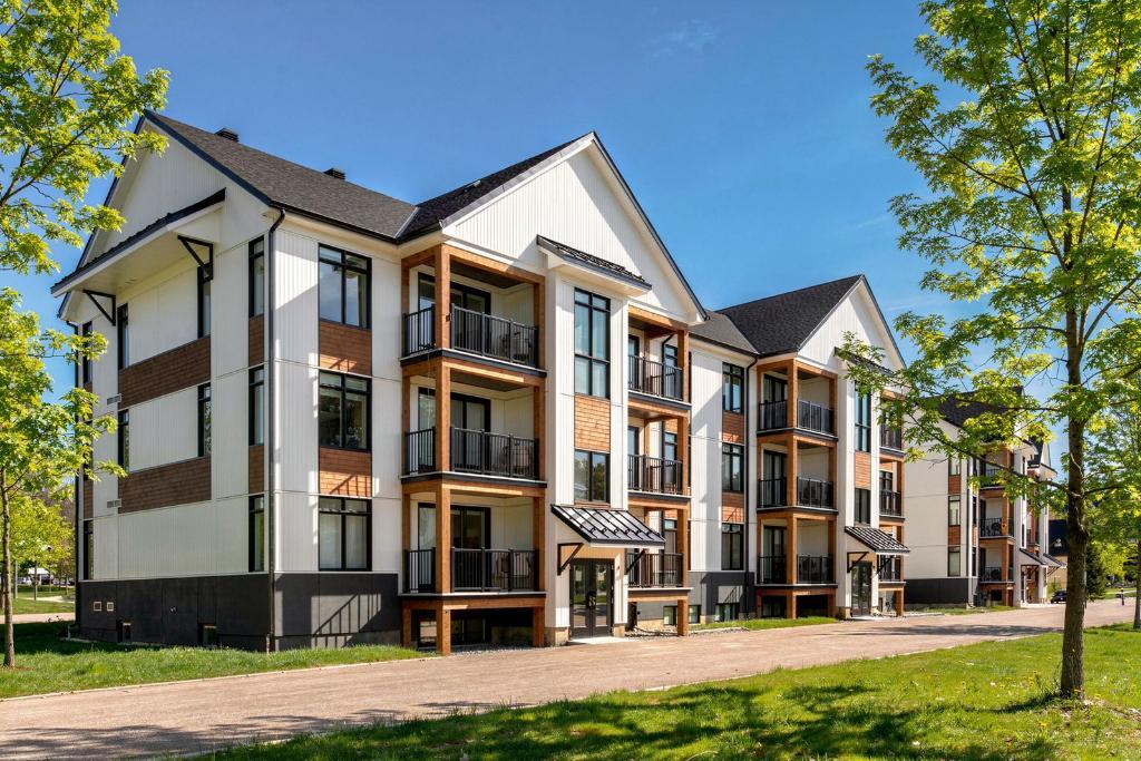 Condo locatif neuf 2 chambres, 2 salles de bain – Entièrement meublé et équipé | 3292776