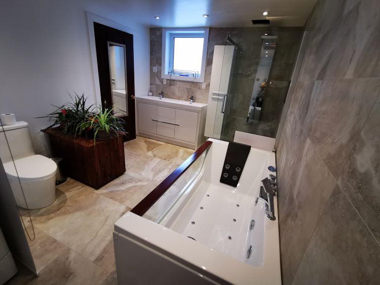 Appartement sur deux niveaux-Comme une maison, au cœur d'Ahuntsic ! | 3292799