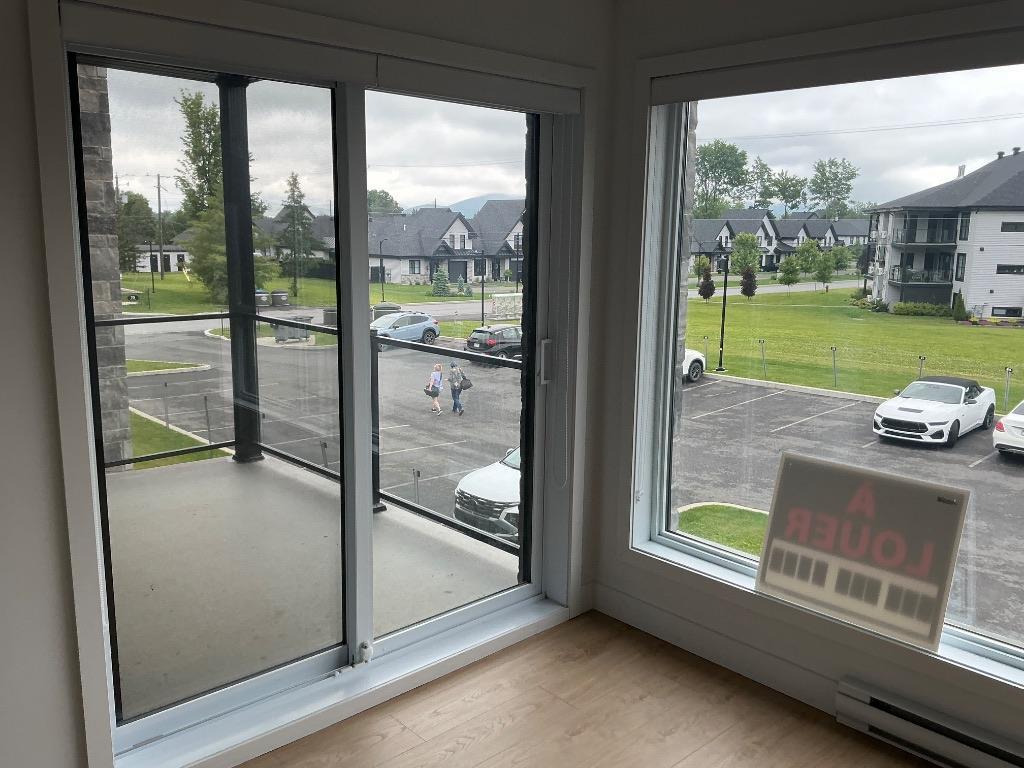 Condo à louer | 3292811