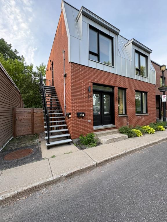 4 1/2 Lumineux - Éléctros inclus - Juillet - Vieux La Prairie | 3292819