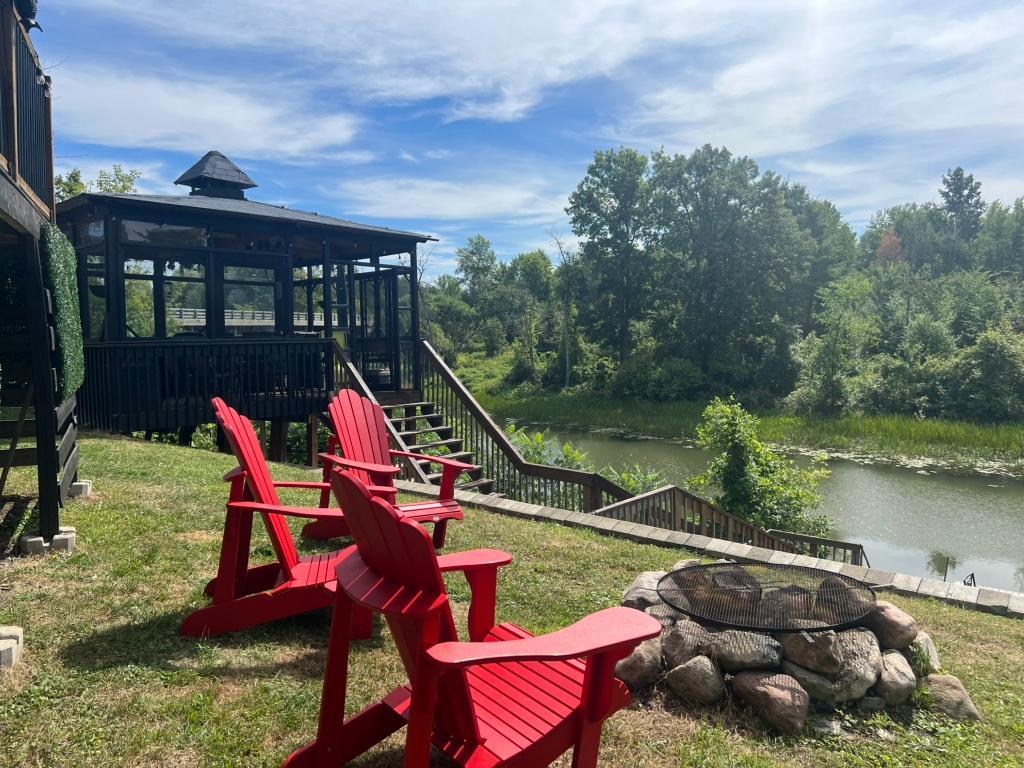 Chalet au bord de L'eau | 3292893