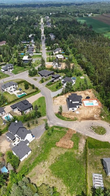 Terrain à vendre - St-Boniface (37 567pc) | 3292943