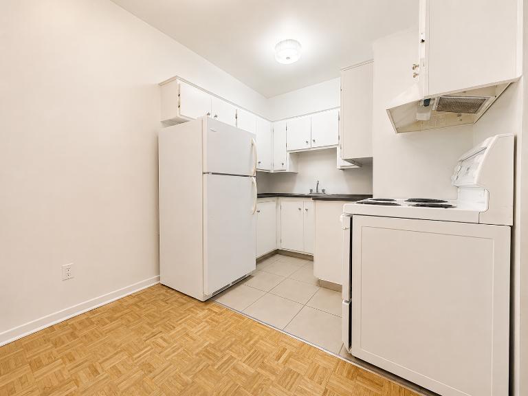 Superbe 3 1/2 rue St-Urbain, Montréal! | 3293641