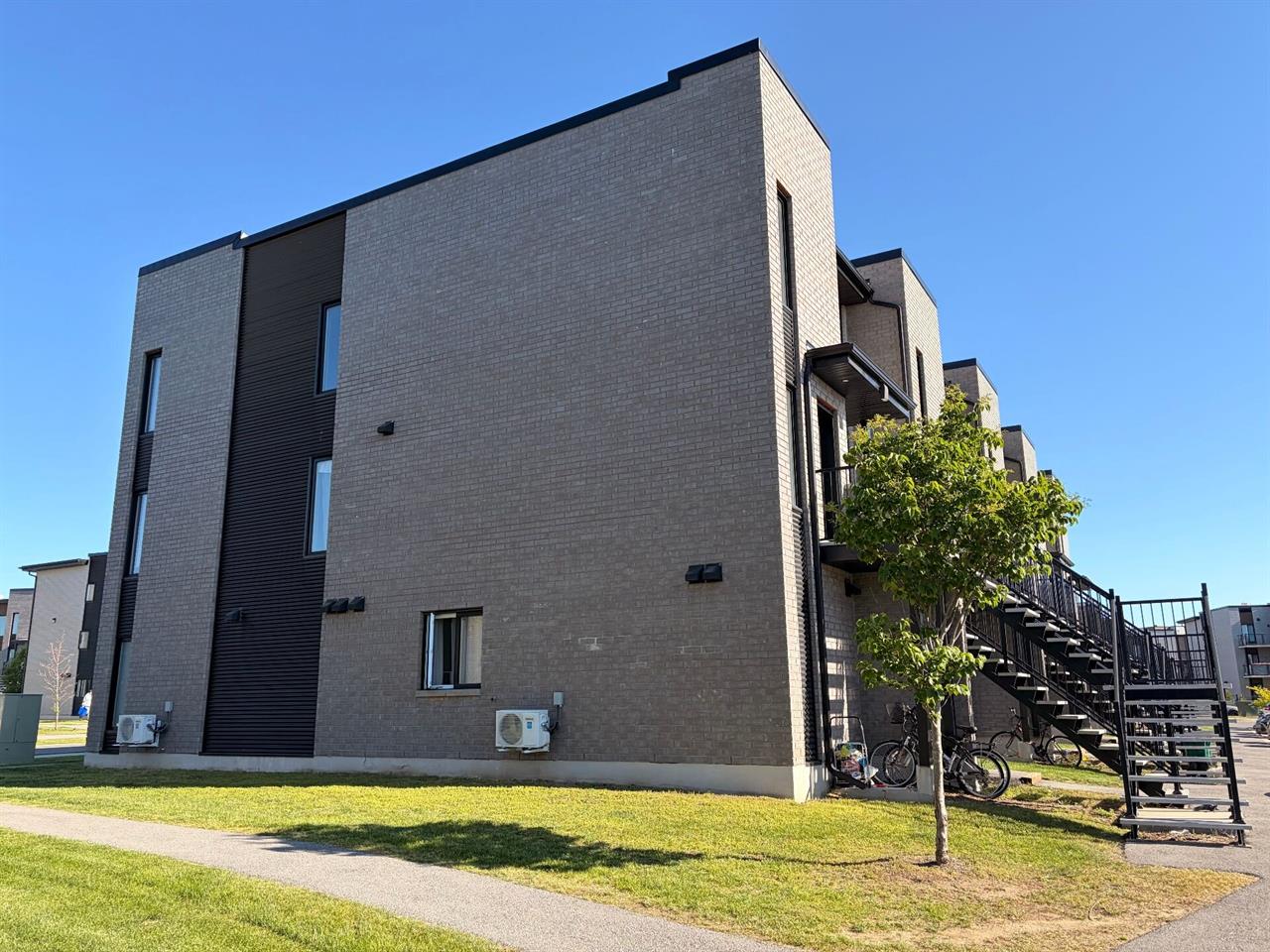 Appartement Aylmer (Gatineau) À Louer | 3295156