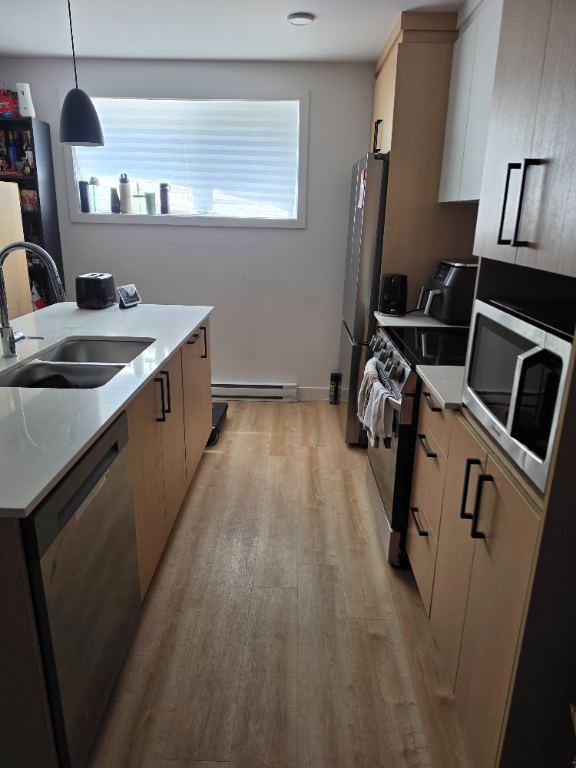4½ Charlemagne | Animaux permis | 2 stationnements | 5Électroménager|Wi-Fi | 1 535 $ | Prime 2088$ | 3295270