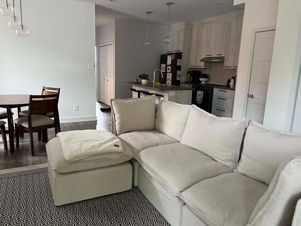 Appartement 4 et demi de style condo/ 2 bedroom apartment for Rent | 3295282