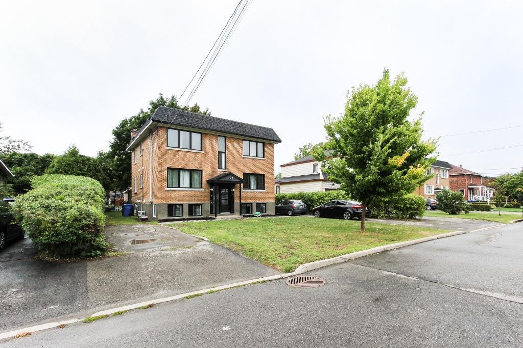 Logement 4 1/2 spacieux et rénové à Vaudreuil-Dorion avec stationnement | 3295283
