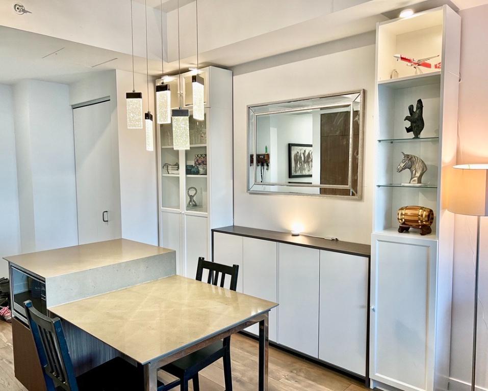 Condo 1 chambre entièrement meublé – Tour des Canadiens (1 990 $/mois) | 3295312