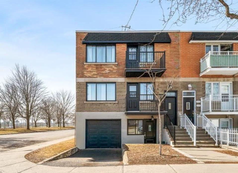 Grand 5 1/2 à louer pour le 1er juillet au 9310 avenue Bruchési à Montréal , Faites -vite! | 3295324