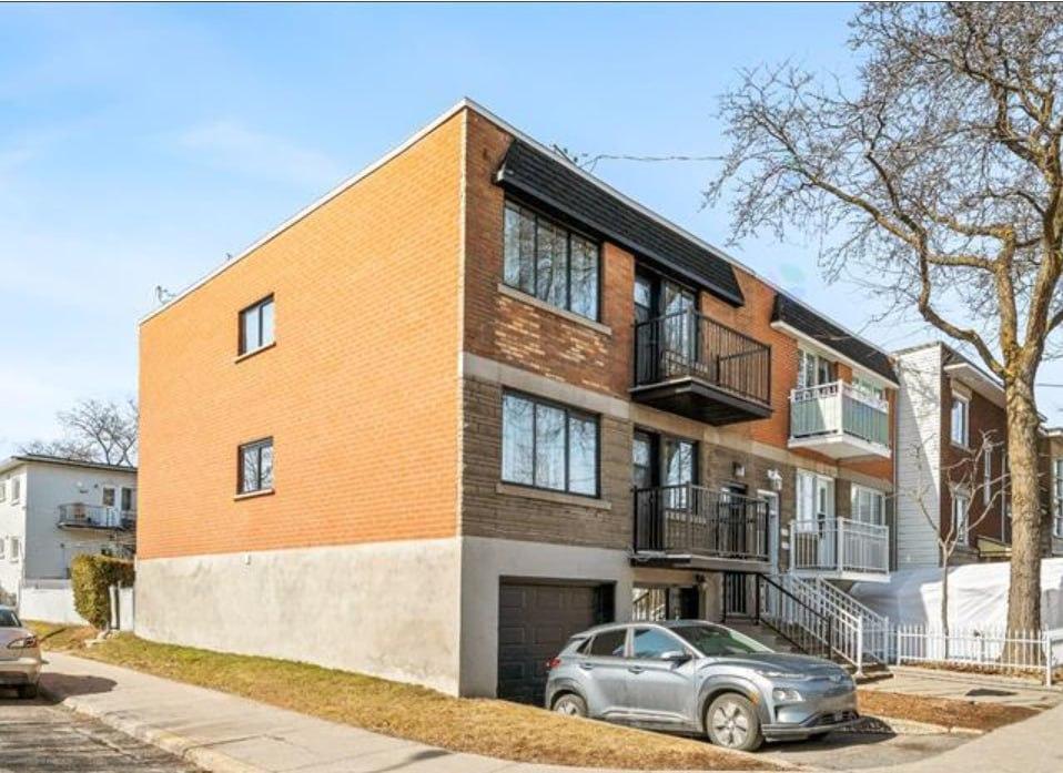 Grand 5 1/2 à louer pour le 1er juillet au 9310 avenue Bruchési à Montréal , Faites -vite! | 3295324