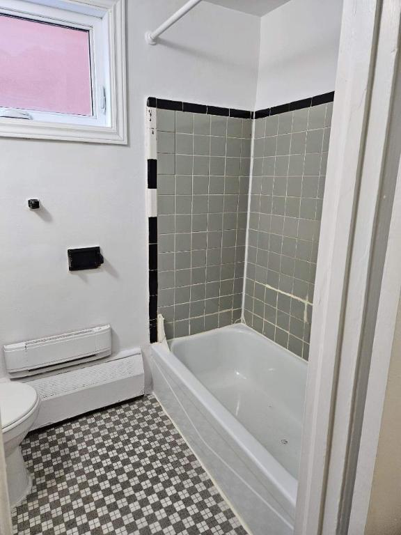 1 CH - 1 SDB - Montréal - $1,145 /mo | 3295355