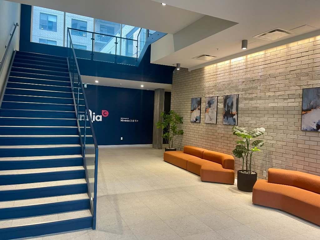 Condo locatif — 4½ neuf, jamais habité — Piscine sur le toit — Au pied du métro Cartier, Laval | 3295628
