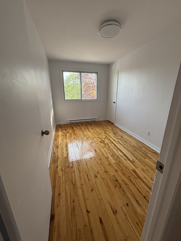 Grand 4 1/2 Rénové à St-Léonard | 3296493
