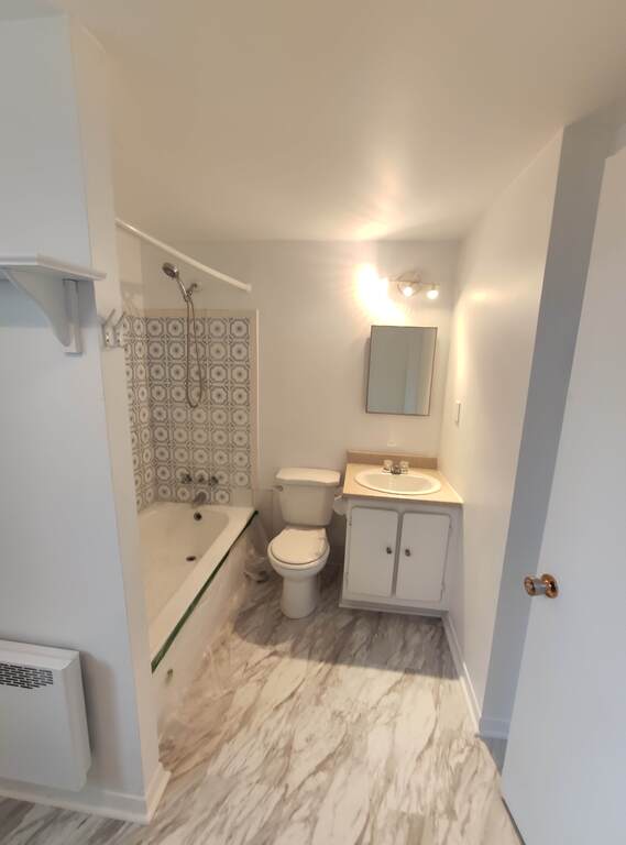 4 ½, 2 Chambres, Centre-sud, Près UQAM | 3296495