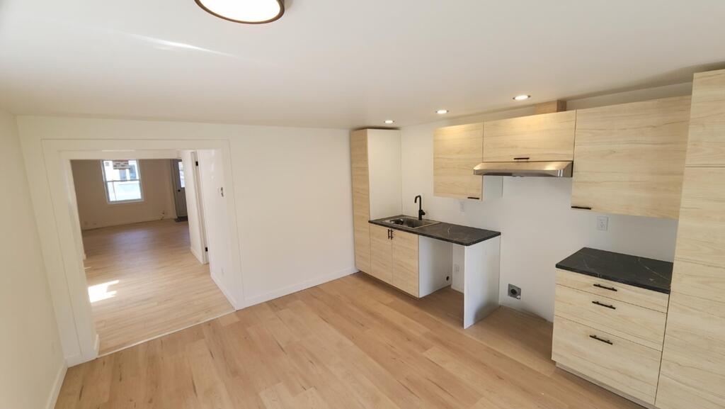 Semi-détaché Rénové 1590$ Valleyfield | 3296496