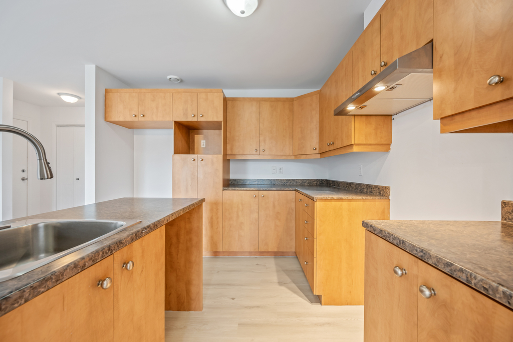 Magnifique 4 1/2 | 3296497