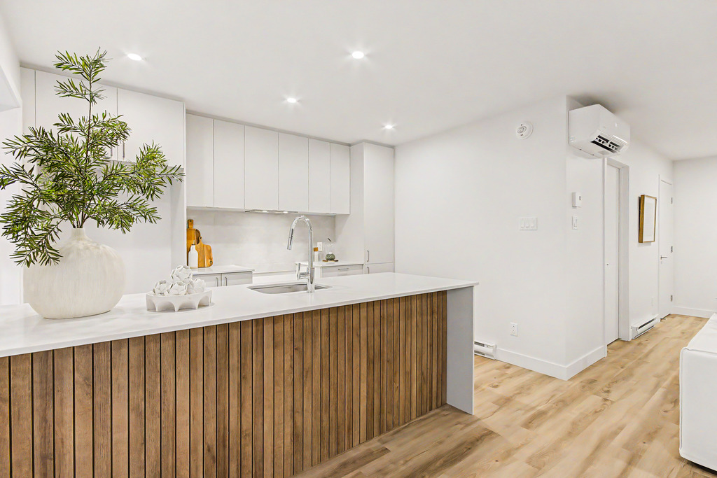 4 1/2 Pour Le 1er Juillet | 3296500