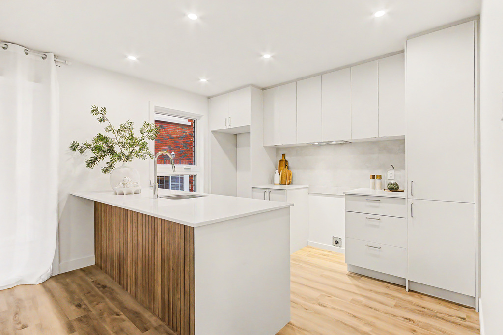 4 1/2 Pour Le 1er Juillet | 3296500