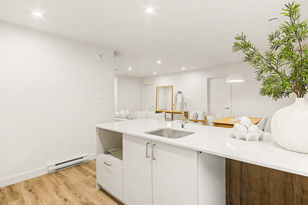 4 1/2 Pour Le 1er Juillet | 3296500