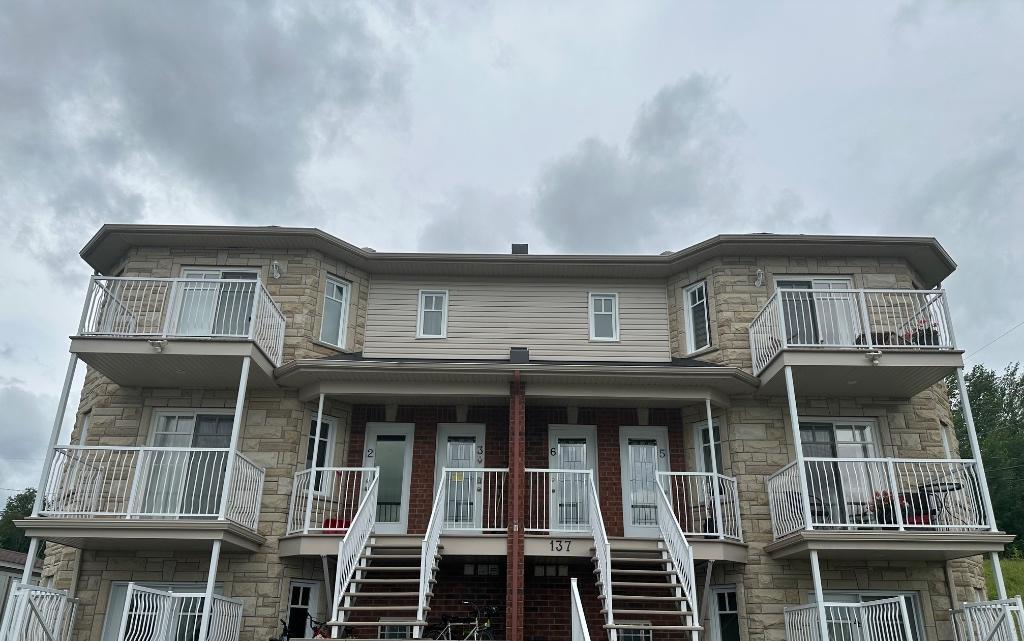 GRAND CONDO 4 ½ À LOUER – THURSO | DISPONIBLE LE 1er SEPTEMBRE 2026 | 3296574