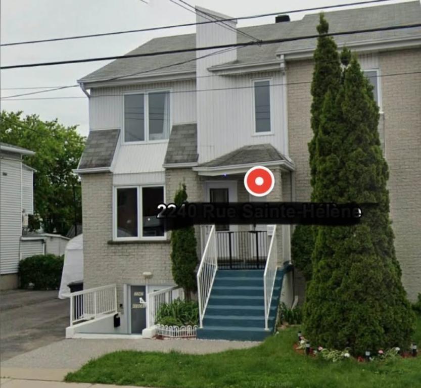 Grand 4 1/2 lumineux - 1500$! - Début juillet - Près de tout | 3296586