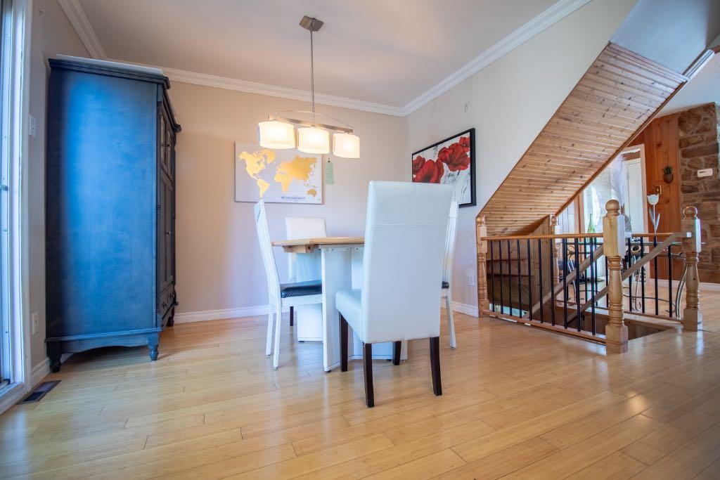 Grande maison 3 ch meublée à Laval - metro momo - date flexible | 3296654