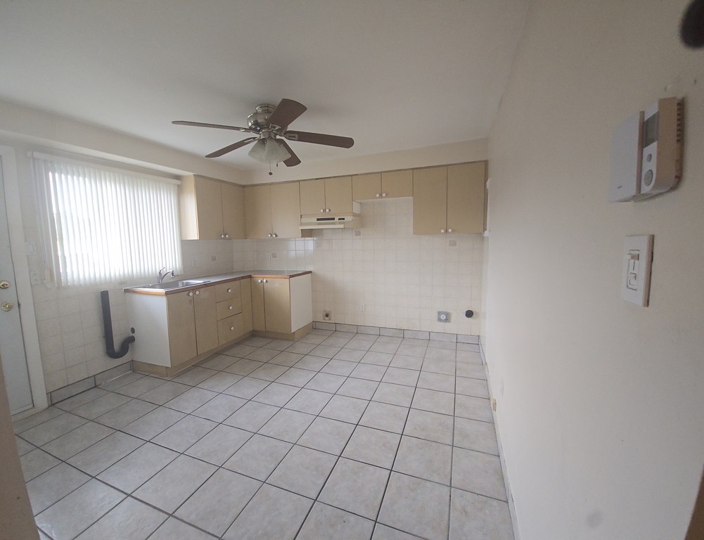 Appartement à Louer - 4 1/2 -Disponible | 3267309
