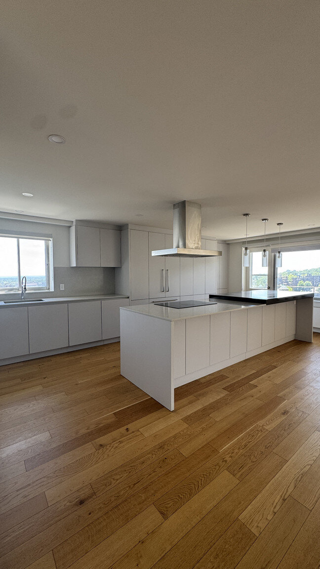 1 Bedroom - 3545 Chemin De La Côte-des-Neiges, Montréal | 3297128