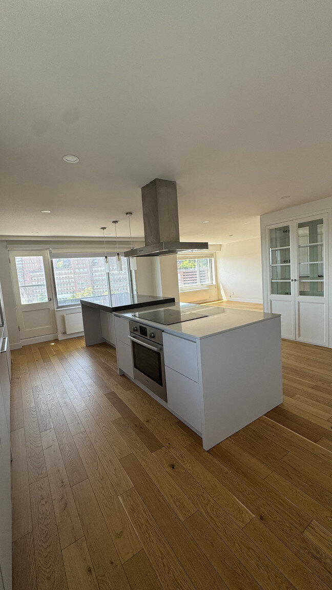1 Bedroom - 3545 Chemin De La Côte-des-Neiges, Montréal | 3297128
