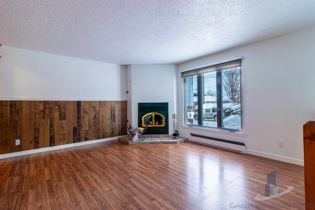 Appartement à Louer - 188 Rue Elzear | 3225444