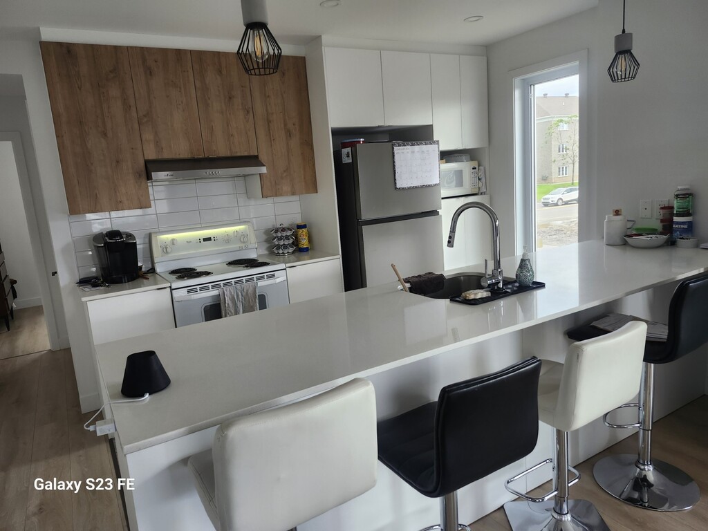 Beau 4 1/2 à Louer | 3297331