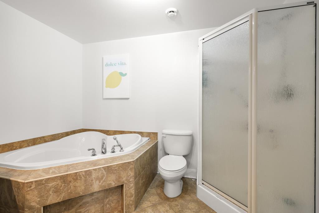 Condo 3 1/2 offrant un ambiance chaleureuse, courte et longue durée. | 3297365