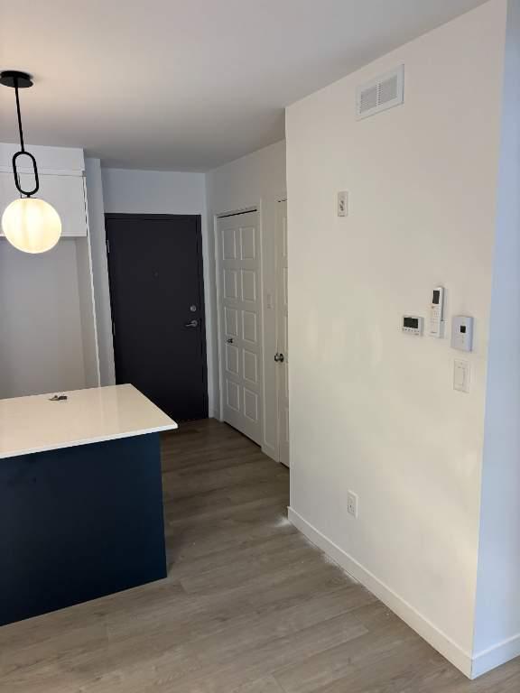 Magnifique 3 1/2 presque neuf à Lévis (Roc-Pointe, St-Nicolas), au 1er étage, Climatisé., LIBRE LE 1ier juillet 2026 | 3297381