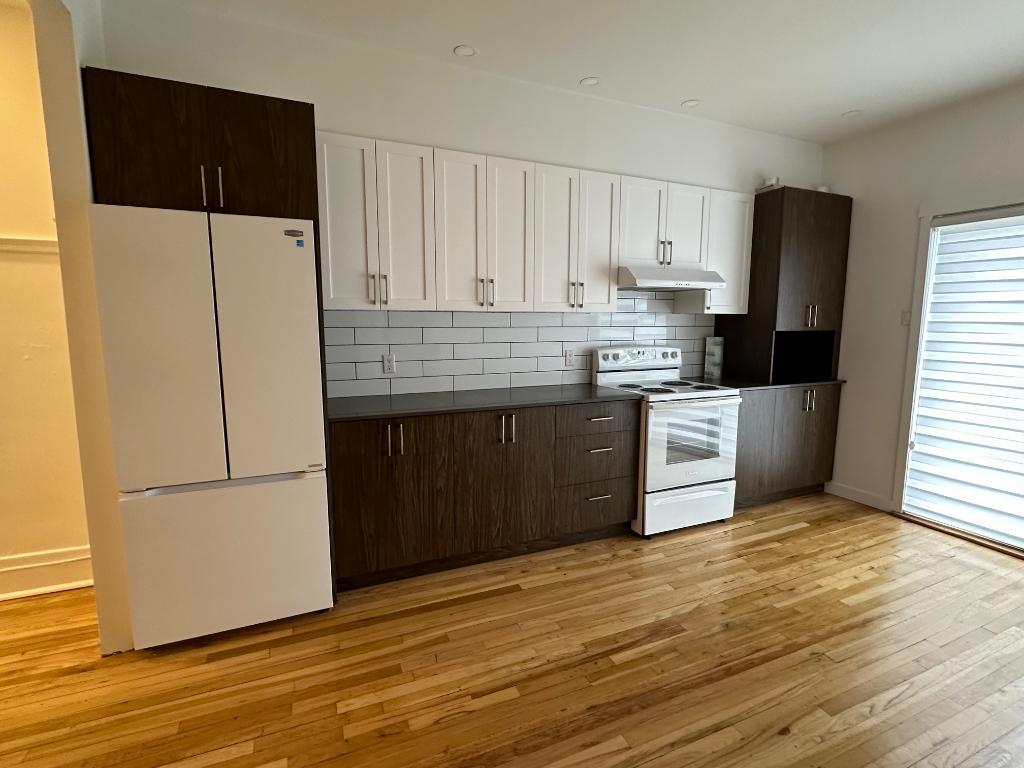 Magnifique 3 1/2 rénové | 3297393