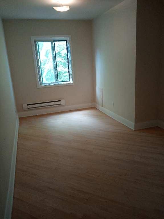 4 1/2 à Louer St-Laurent près du REM Bois-Franc | 3297399